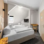 Hotel Comenius 3*