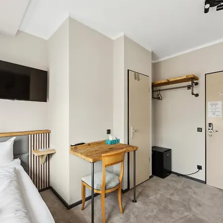 Comenius Hotel 2*